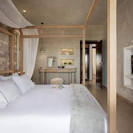 Beachside Bliss * Kamari (Santorini)